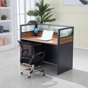 One Way Modular Workstation – Privacy Panel Design