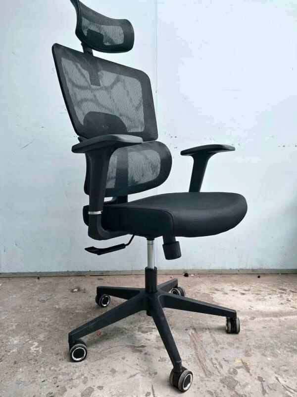 Deluxe High Back Mesh Executive Chair with Adjustable Arms & 3D Headrest - Image 3