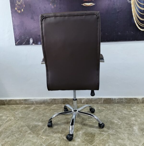 Modern leather seat. - Image 4
